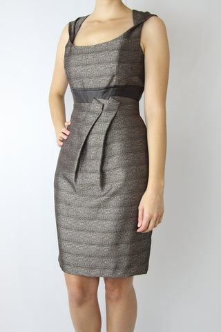 SLEEVELESS TWISTED STRAP DRESS WITH CONTRAST WAISTBAND
